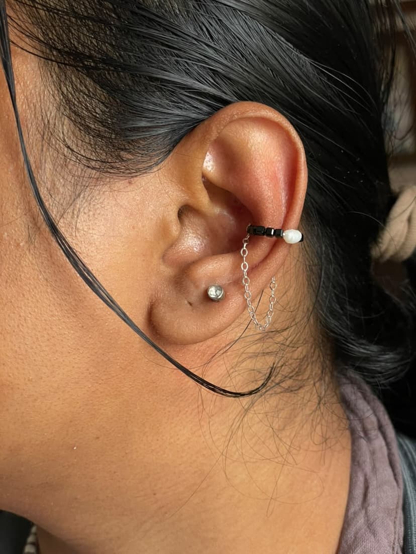 Black Onyx Pearl Dangling ~ No piercing ear cuff Silver 925 (Single)