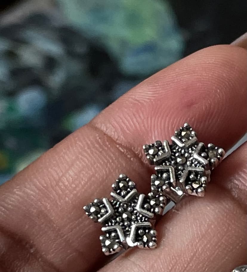 Starlight Snowflake Marcastite Studs ~ Silver 925