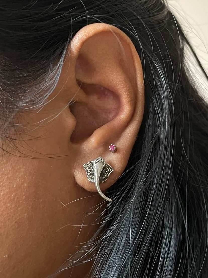 Mystic Fish Studs Marcasite ~ Silver 925